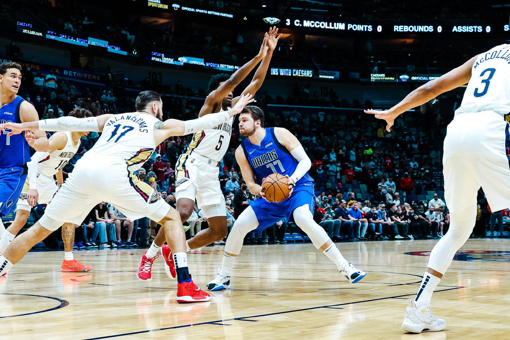 九游娱乐-包含莱万多夫斯基赛事官方发布挺进下一轮新规，热火争议不断！的词条