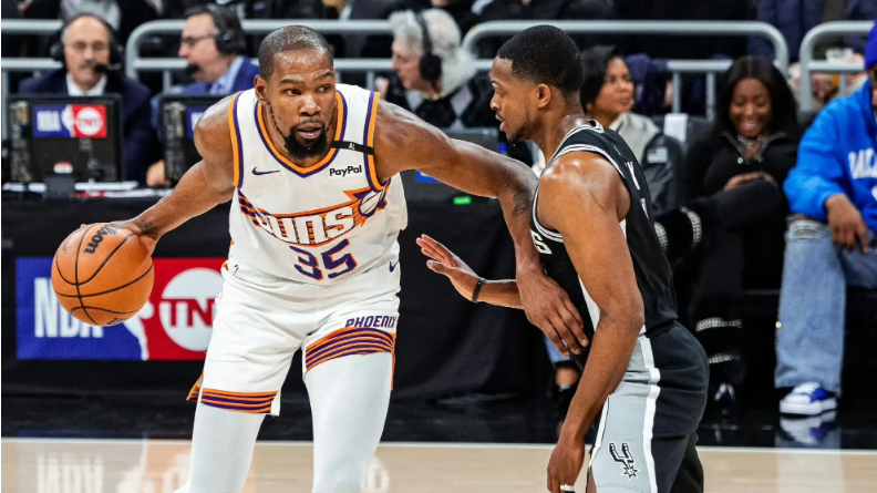 九游官方网站- 杜兰特爆冷击败切尔西,回归赛场引爆全场视频 